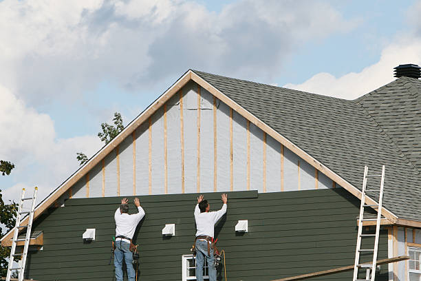 Professional Siding Contractor technician working in Milton, IN